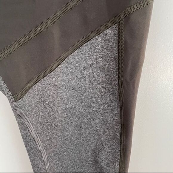 Athleta All In Structure 7/8 Tight Olive Grey M - Picture 8 of 11